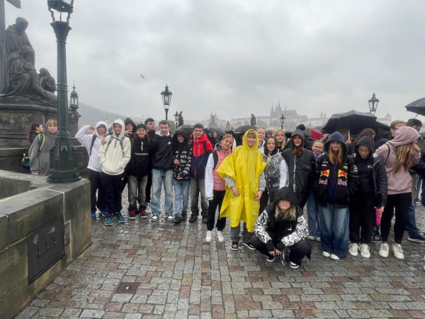 Rychlovka na Karlově mostě a bojovka na Kampě v angličtině!