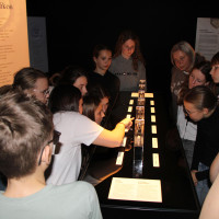 Lucy & Selam a Body Worlds