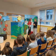 Divadelní klub hraje pro 1. stupeň