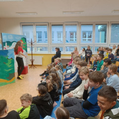 Divadelní klub hraje pro 1. stupeň